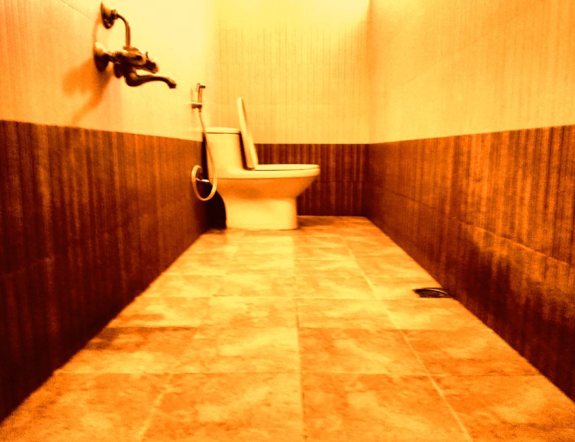 Hotel Royal Nest Vandiperiyar Bagian luar foto