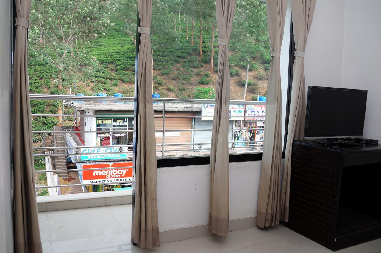 Hotel Royal Nest Vandiperiyar Bagian luar foto